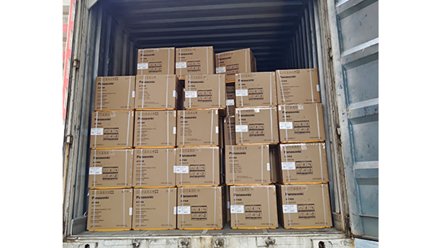滿滿的貨物！國內(nèi)知名品牌客戶全自動(dòng)滾筒洗衣機(jī)裝柜發(fā)貨